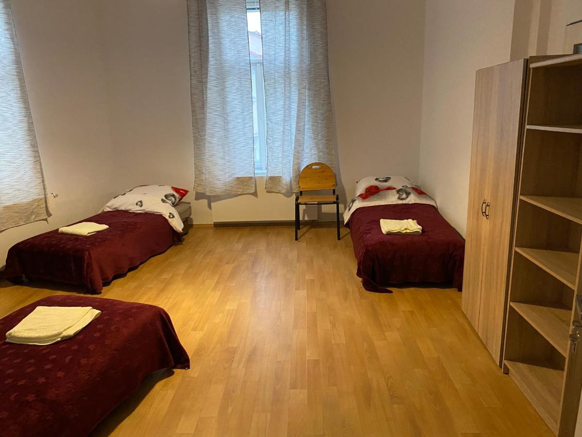 Apartments Tomkova Hradec Králové Eksteriør bilde