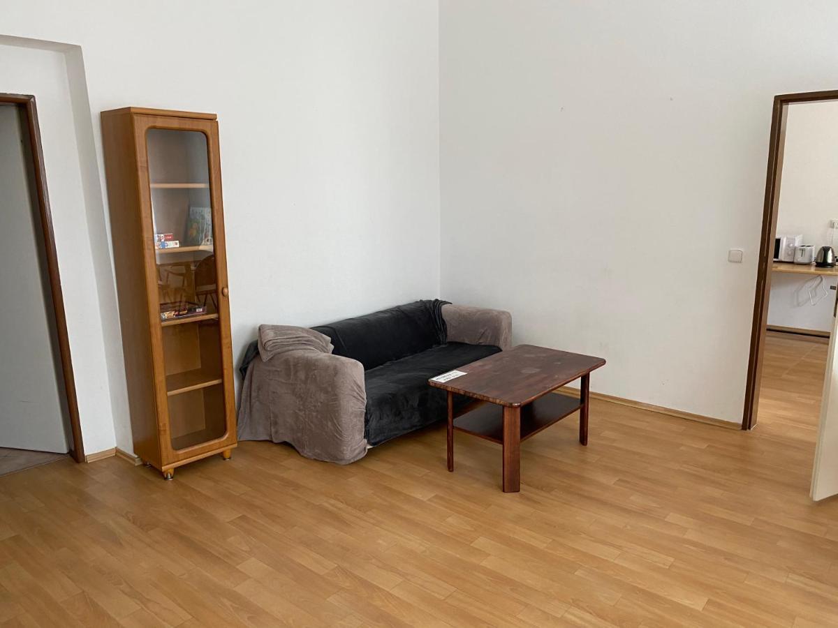 Apartments Tomkova Hradec Králové Eksteriør bilde